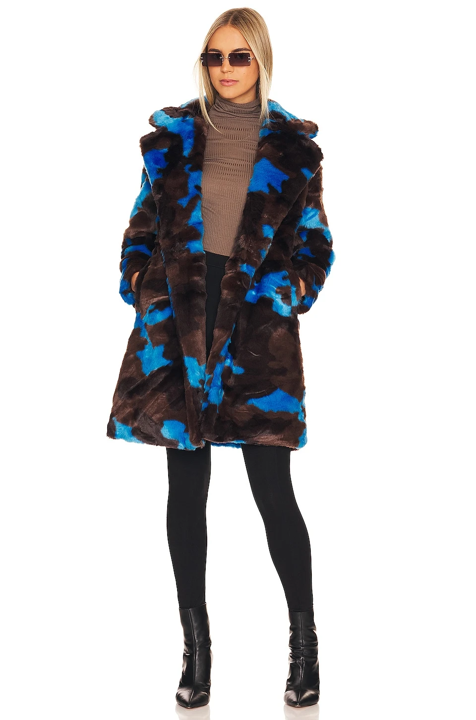 APPARIS Jahaira 2 Faux Fur Coat Blue & Espresso Camo 3 APPARIS Jahaira 2 Faux Fur Coat Blue & Espresso Camo