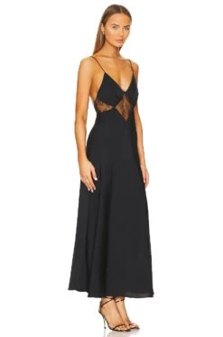 The Manifest Dress Black -Camila coelho Shop FAVR WD14 V2