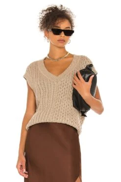 Hara Sweater Vest Tamarind