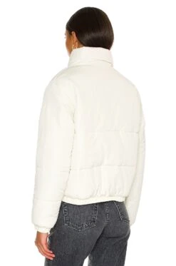 Ryann Puffer Jacket Cream 10 Ryann Puffer Jacket Cream -Camila coelho Shop LOVF WO427 V4