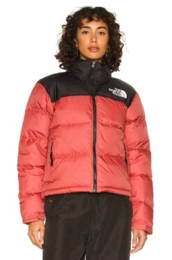 The North Face 1996 Retro Nuptse Jacket Faded Rose -Camila coelho Shop TNOR WO90 V2